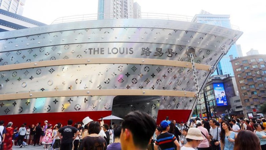 LV新店刷屏,最丑的单品被网友忽略了